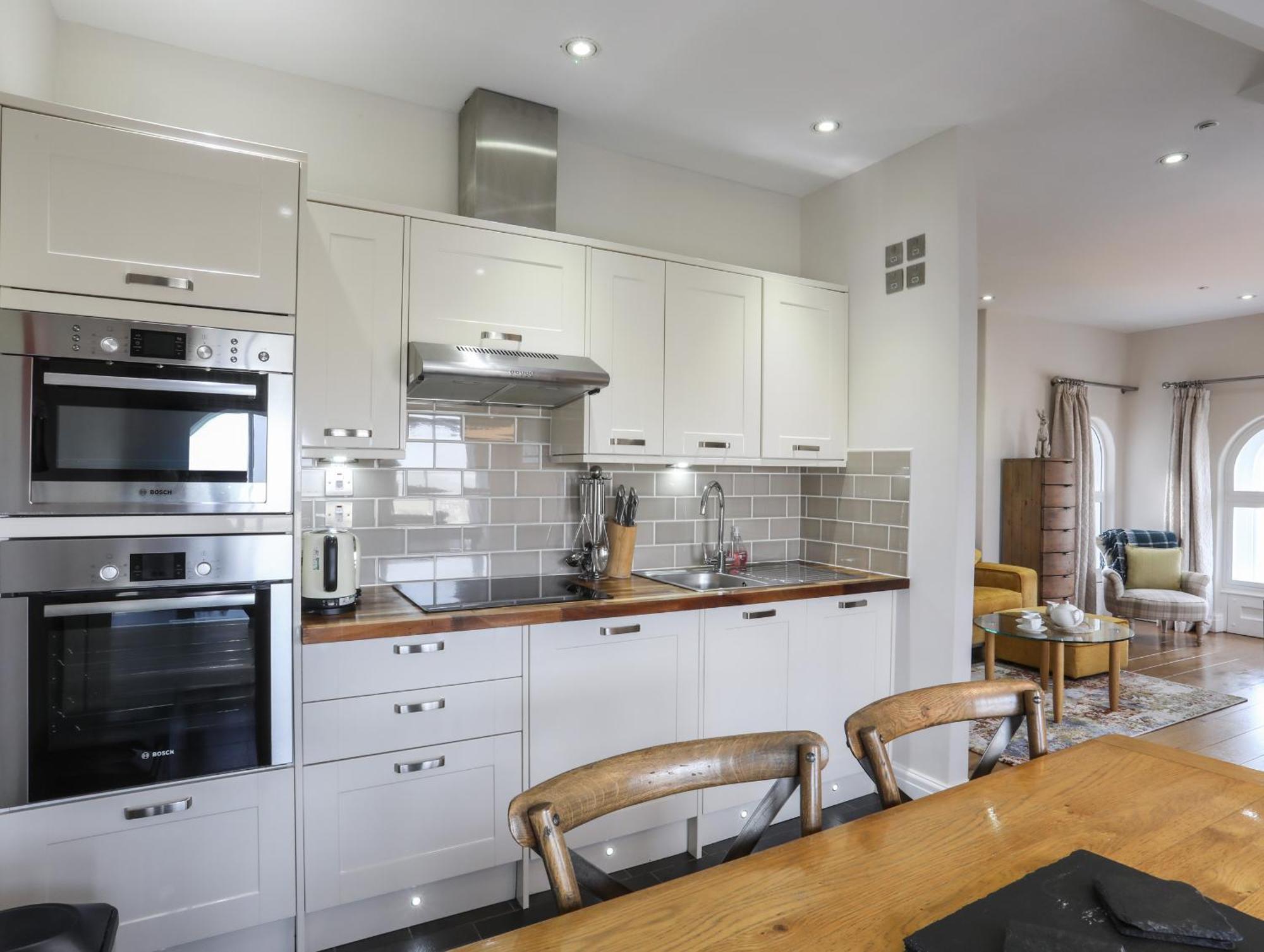 Harlech Apartments - Gwern Εξωτερικό φωτογραφία